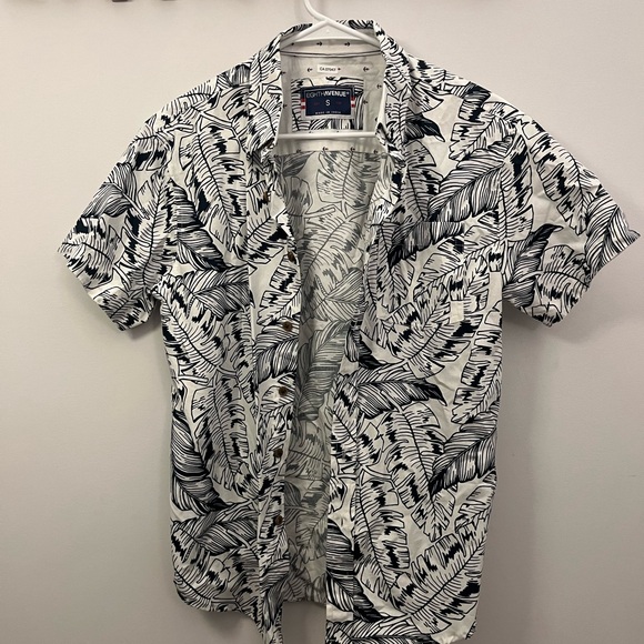 Men’s shirt 👕 - Picture 2 of 5